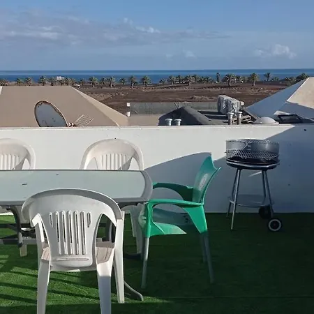 Un Oasis En Arrecife Apartment